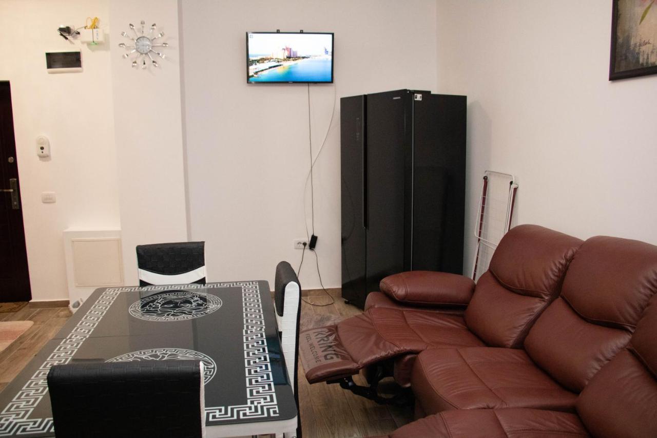 Apartament Capitala Militari Rosu Екстер'єр фото