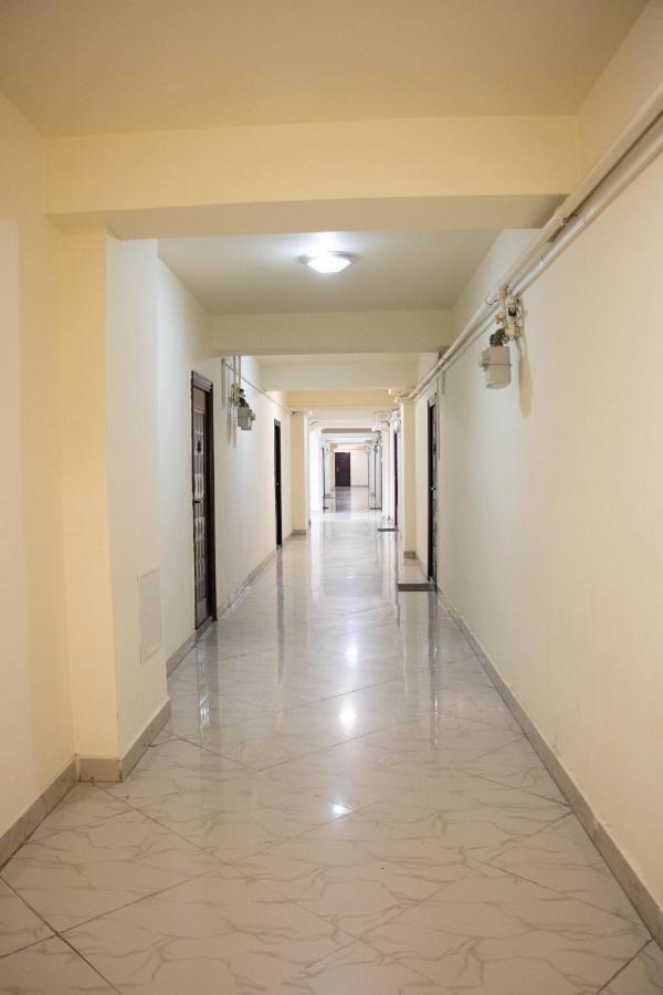 Apartament Capitala Militari Rosu Екстер'єр фото